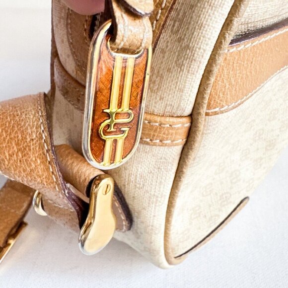 Vintage Paulo Gucci Light Beige Coated Canvas Leather Trim Crossbody Camera bag - Picture 6 of 16